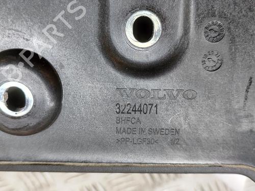 Support VOLVO XC60 II (246) D4 | BP28552639C155 