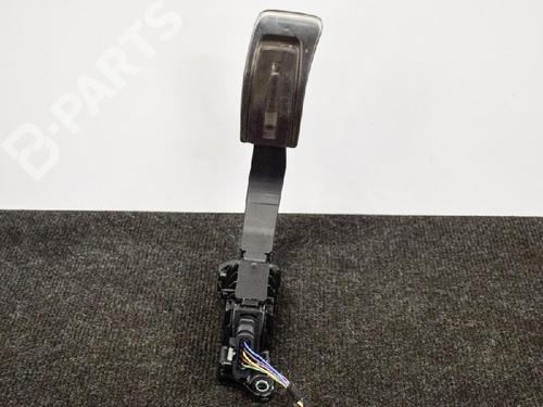 pedal-audi-q5-fyb-fyg-30-tdi-quattro-audi-8w1723523a-6pv011642-2016-7801055 main image