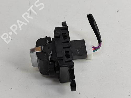 Switch MAZDA CX-30 (DM) e-SKYACTIV-X M Hybrid | BP28557732I30 