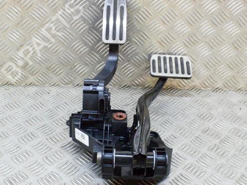Pedal für TESLA MODEL 3 (5YJ3) EV AWD (351 hp) 27757078