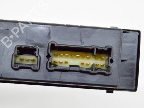 Right front window switch NISSAN QASHQAI II (J11, J11_) 1.5 dCi | BP12099198I26