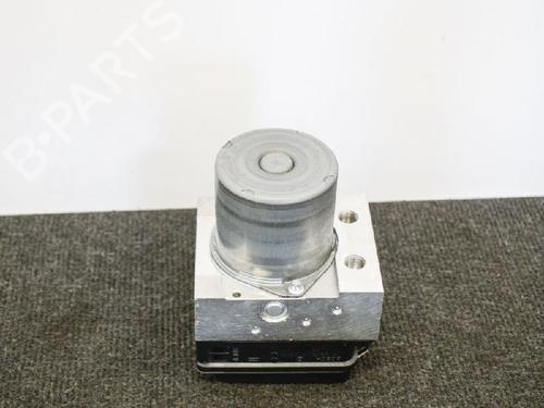 Used ABS pump BMW Z4 Roadster (E89) sDrive 18 i (156 hp) 6750465