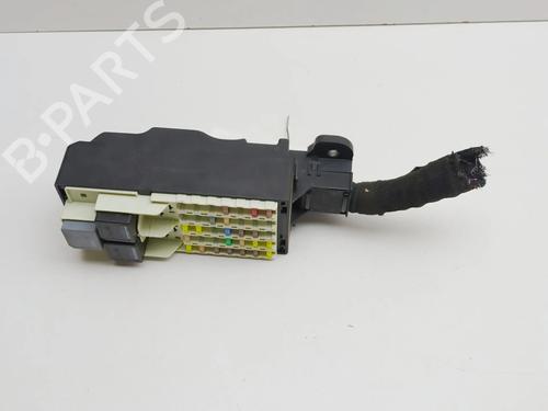 Used Fuse box Fuse box 39409294 39409294