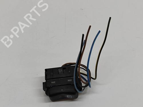 switch-mercedes-benz-e-class-w124-1993-1994-1995-1996-27532528 main image