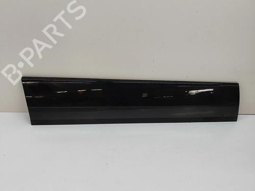 door-moulding-trim-land-rover-range-rover-velar-l560-2017-33370610 main image