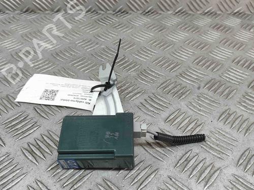 Used Electronic module LEXUS IS II (_E2_) 250 (GSE20) (208 hp) 24817810