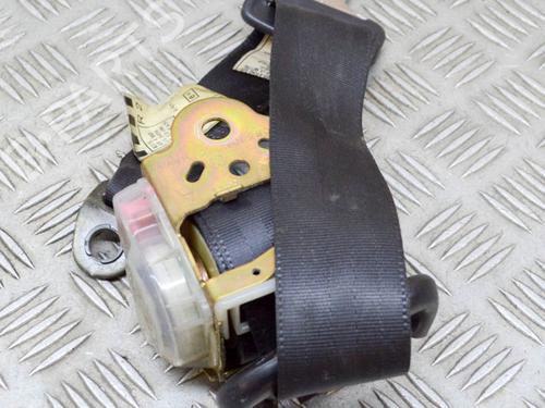 Used Rear right seatbelt TOYOTA YARIS (_P1_) 1.4 D-4D (NLP10_, NLP10R) (75 hp) 10368073