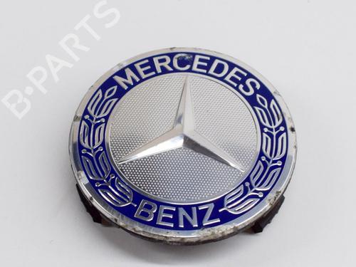 Used Hub cap MERCEDES-BENZ C-CLASS Coupe (C205) C 250 d (205.308) (204 hp) 15681038