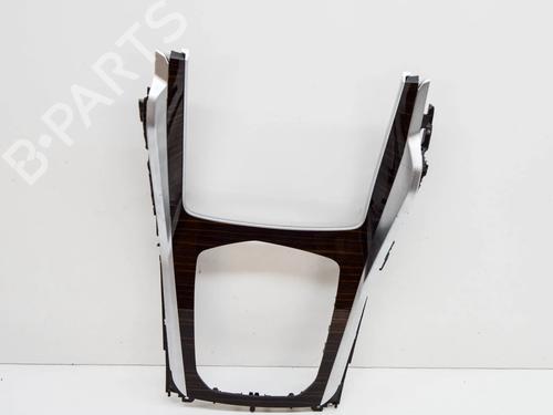 Mittelkonsole BMW X5 (G05, F95) xDrive 40 i (340 hp) 14647271