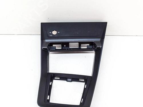 Used Middle console AUDI Q3 (F3B) 35 TFSI (150 hp) 27763677