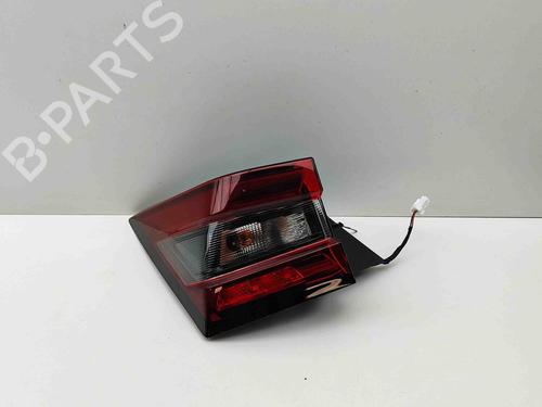 Venstre baglygte NISSAN JUKE (F16_) DIG-T 117 (117 hp) 27794378