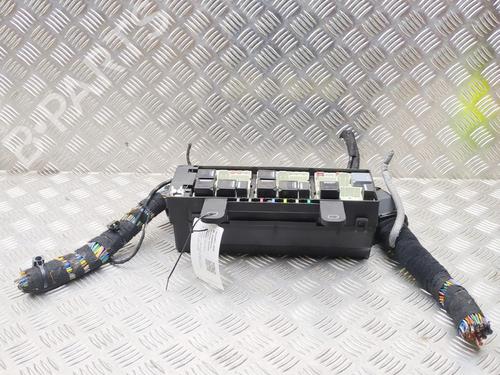 Used Fuse box Fuse box 39409521 39409521