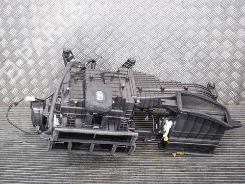 Used Heater matrix box TESLA MODEL S (5YJS) 75D AWD (525 hp) 20232954