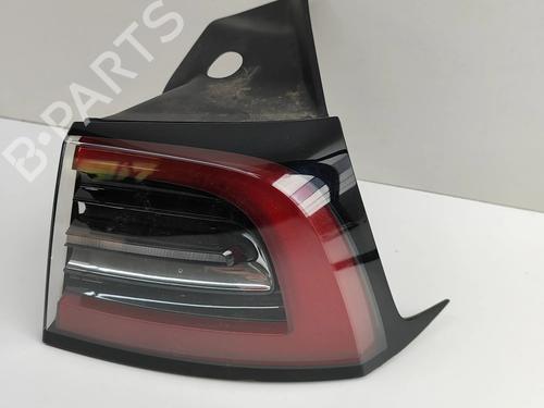 Right taillight TESLA MODEL Y (5YJY) EV Performance All-wheel Drive | BP27789797C35 - Image 4