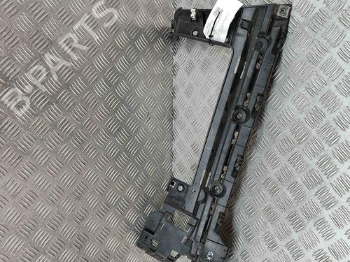 Używane Mocowanie zderzaka tylnego LAND ROVER RANGE ROVER IV (L405) 4.4 SDV8 4x4 (340 hp) 24581020