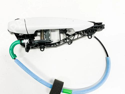 Used Rear right exterior door handle Rear right exterior door handle BMW X1 (F48) sDrive 18 d (150 hp) 6759780 6759780