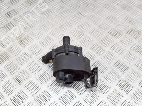 Used Auxiliary water pump TESLA MODEL S (5YJS) 90D AWD (422 hp) 14639082