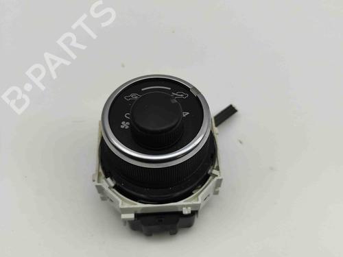 Used Climate control TOYOTA YARIS (_P13_) 1.3 (NSP130_, NSP130) (95 hp) 26022693