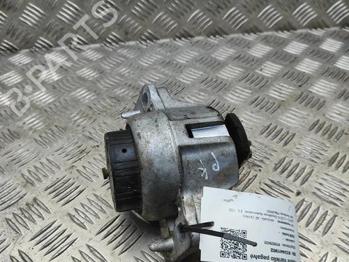 Used Engine mount Engine mount JAGUAR XE (X760) 2.0 D AWD (180 hp) 33382235 33382235