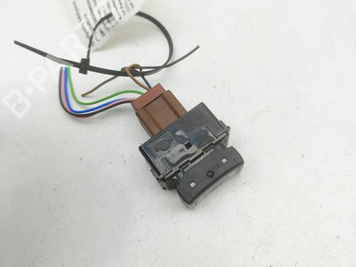 switch-nissan-navara-np300-pickup-d23-d23t-2014-34218172 main image