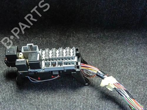 Used Fuse box VOLVO XC60 I SUV (156) D5 AWD (215 hp) 6729544