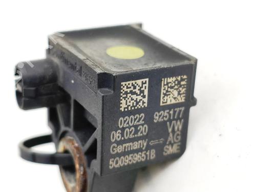 Electronic sensor AUDI A3 Sportback (8VA, 8VF) 1.6 TDI | BP40014696M84 - Image 6