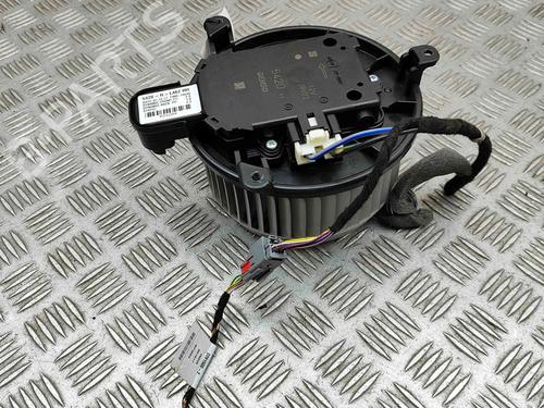 Used Heater blower motor LAND ROVER RANGE ROVER SPORT II (L494) 4.4 SDV8 4x4 (340 hp) 29829582