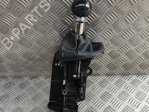 Used Gear lever FIAT 500 (312_) 1.0 Mild Hybrid (312.AYD1B) (69 hp) 28674939