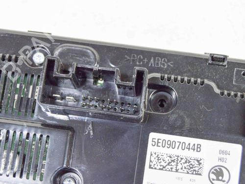 AC-Styringsenhed/Manøvreenhed SKODA OCTAVIA III Combi (5E5, 5E6) 1.6 TDI 4x4 | BP13386481I5 