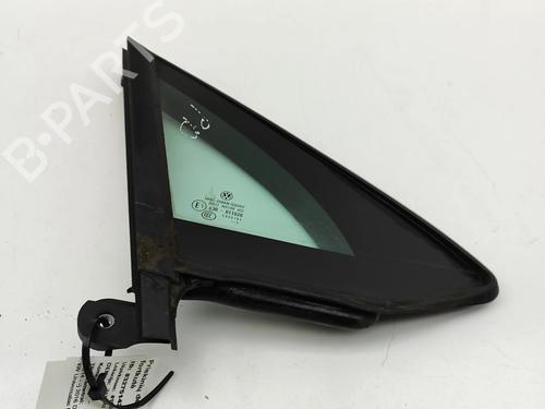 front-right-quarter-glass-vw-passat-b8-variant-3g5-cb5-2014-33375849 main image