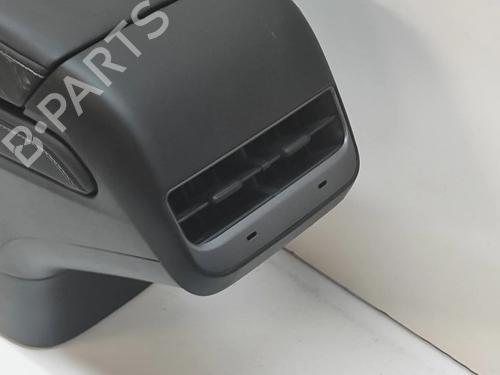Middle console TESLA MODEL Y (5YJY) EV Rear-Wheel Drive | BP31372455I22 