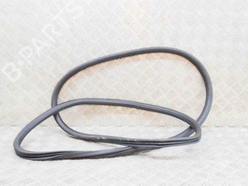 Rubber door seal PORSCHE CAYENNE (92A) 3.0 Diesel | BP15481045C142