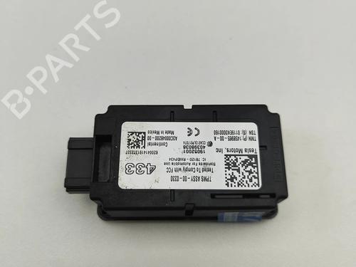 electronic-module-tesla-model-3-5yj3-2017-36186616 main image