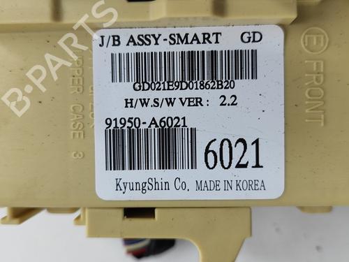 Fuse box HYUNDAI i30 (GD) 1.6 CRDi | BP25614885E1 