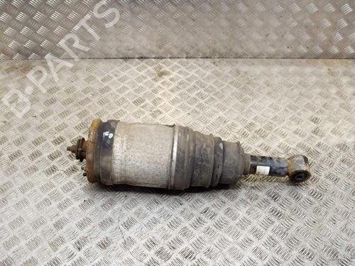 Used Right rear shock absorber Right rear shock absorber LAND ROVER DISCOVERY IV (L319) 3.0 SDV6 4x4 (256 hp) 33432997 33432997