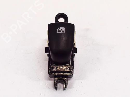 Used Left rear window switch RENAULT KADJAR (HA_, HL_) 1.5 dCi 110 (HLA3) (110 hp) 6744729