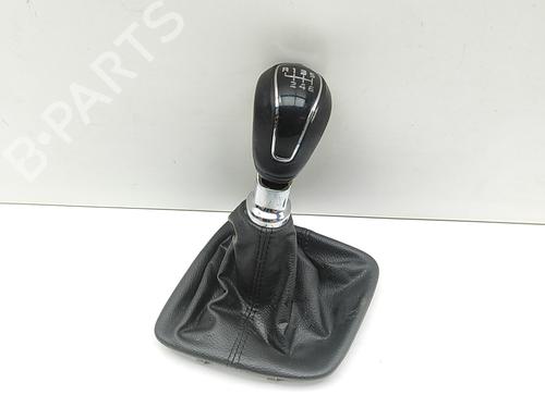 Used Shift knob KIA CEE'D (JD) 1.6 CRDi 110 (110 hp) 30005371