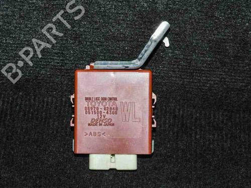 Electronic module TOYOTA YARIS (_P13_) 1.3 (NSP130_, NSP130) | BP6728027M83