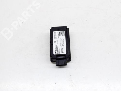 Module électronique TESLA MODEL S (5YJS) 75 | BP8895277M83 