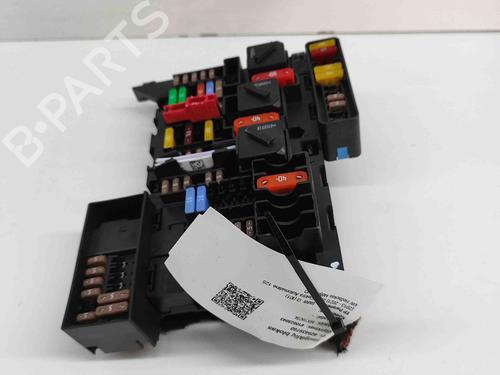 Used Fuse box BMW i3 (I01) Electric (170 hp) 24819395