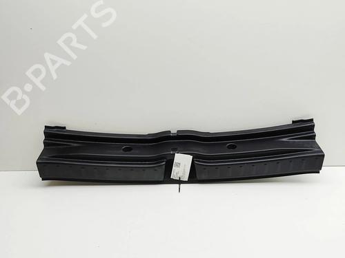 Pynteliste til bagklap MERCEDES-BENZ GLA (H247) GLA 200 (247.787) (163 hp) 30857030