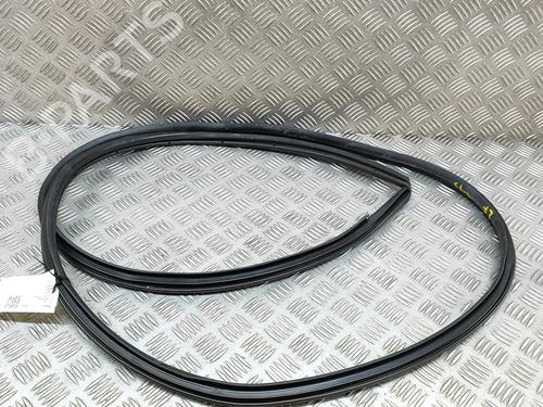 rubber-door-seal-toyota-c-hr-_x2_-_h2_-2023-27778290 main image