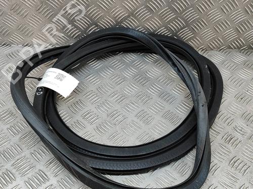Used Rubber door seal MERCEDES-BENZ GLE (V167) GLE 450 4-matic (167.159) (381 hp) 28590037