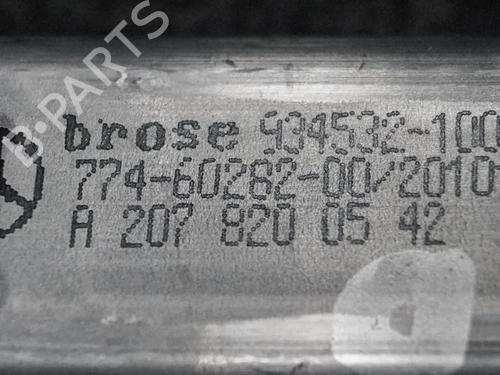 Used Right front window motor MERCEDES-BENZ CLS (C218) CLS 350 CDI / d (218.323) (265 hp) 8826468