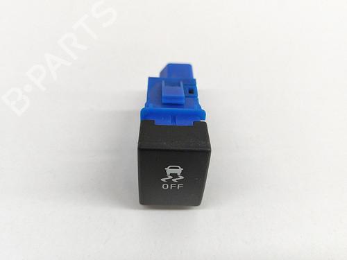 switch-isuzu-d-max-ii-tfr-tfs-2012-27777653 main image