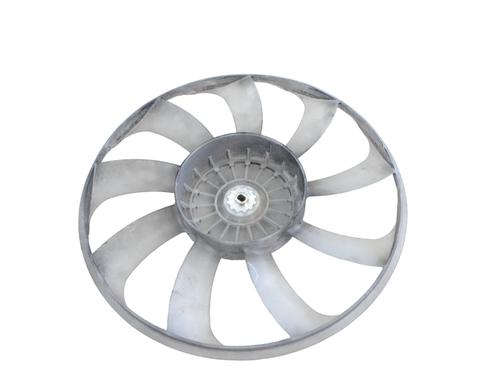 Used Radiator fan Radiator fan 30239853 30239853