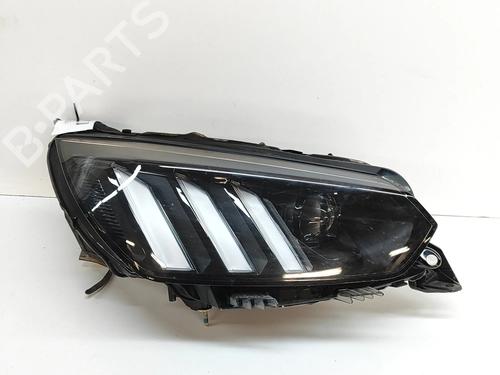 Used Right headlight PEUGEOT 2008 II (UD_, US_, UY_, UJ_, UR_, UC_) e-2008 (UKZKXZ) (136 hp) 32170577