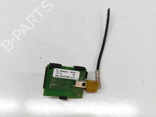 antennabase-mercedes-benz-cla-c118-2019-28676075 main image