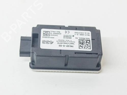 Used Electronic module TESLA MODEL 3 (5YJ3) EV AWD (351 hp) 27751495