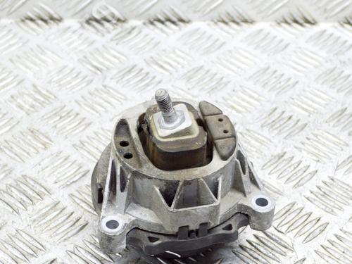 Used Engine mount BMW 4 Coupe (F32, F82) 420 d (190 hp) 8838587